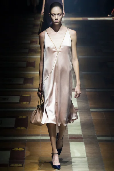 Look 26